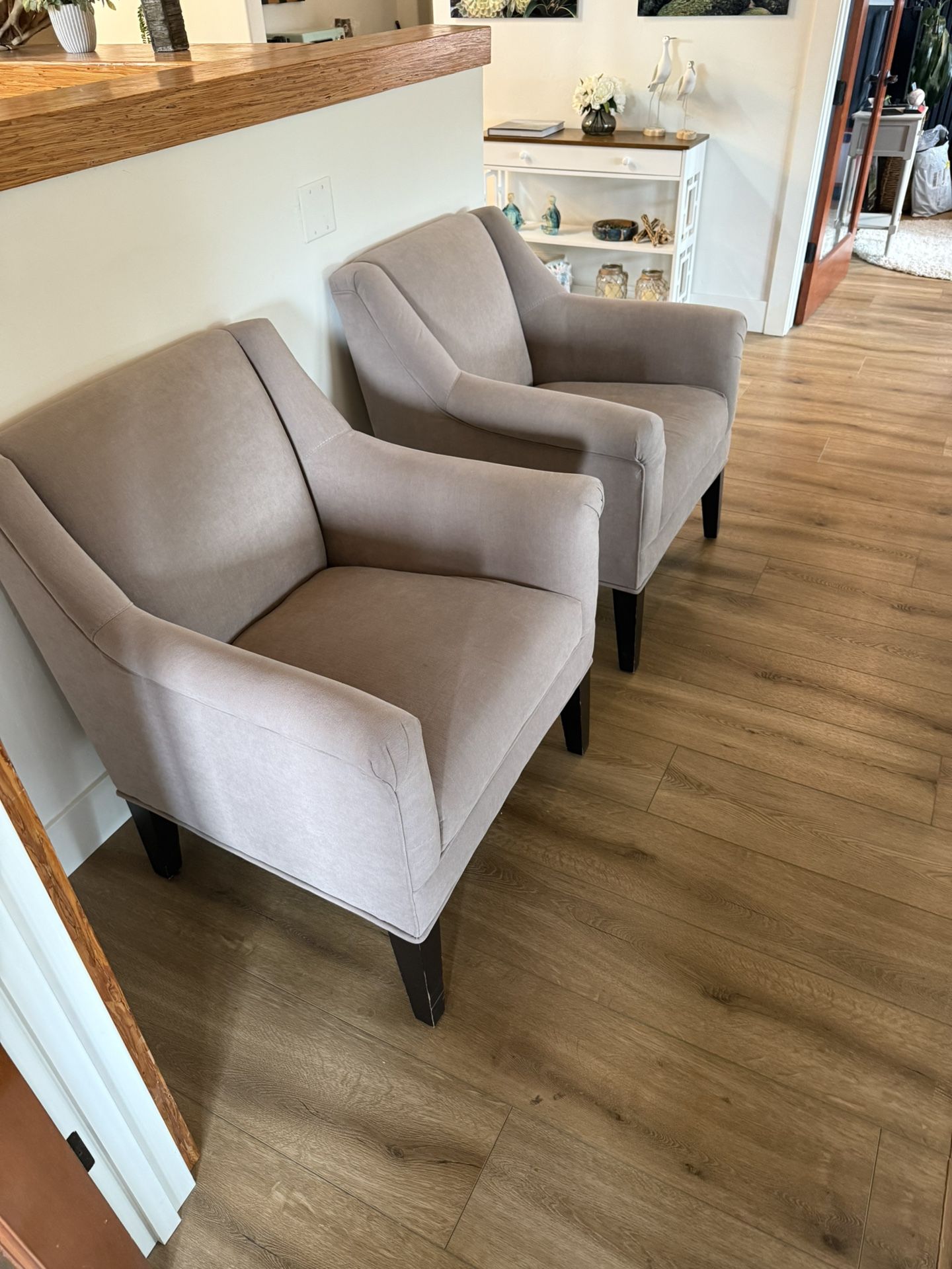 Accent Chairs