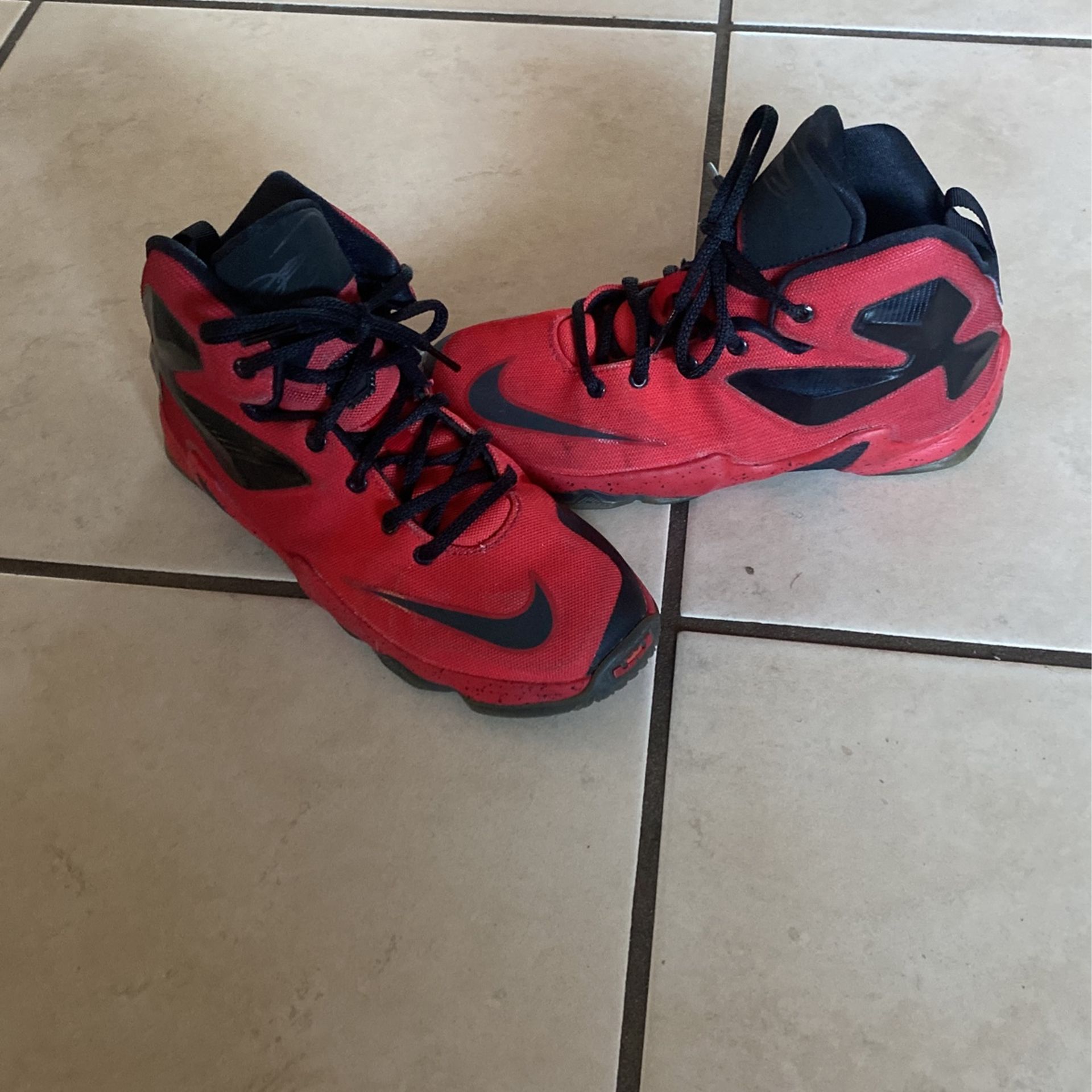 Nike Lebron 13 | Size 3