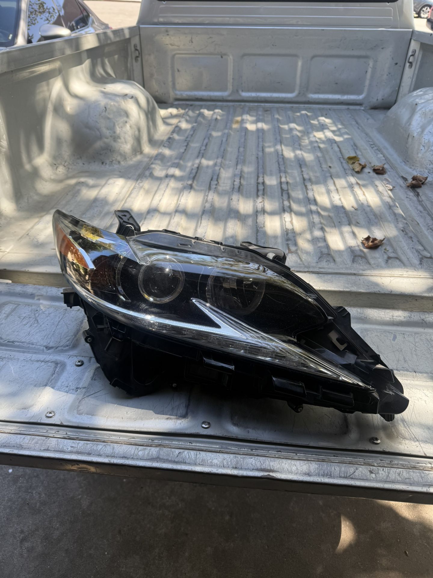 Lexus Es300 Headlight Passenger Side