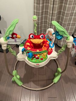 Fisher-Price Rainforest Jumperoo Baby Bouncer