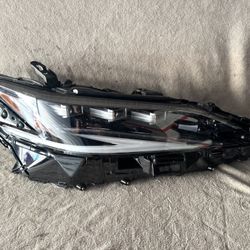 2022 - 2025 LEXUS ES350 / ES300h TRIPLE BEAM RH PASSENGER SIDE HEADLIGHT OEM