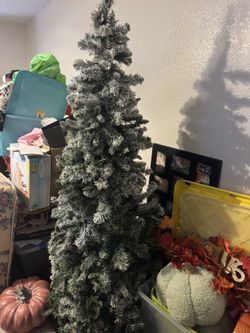 6ft Christmas Tree