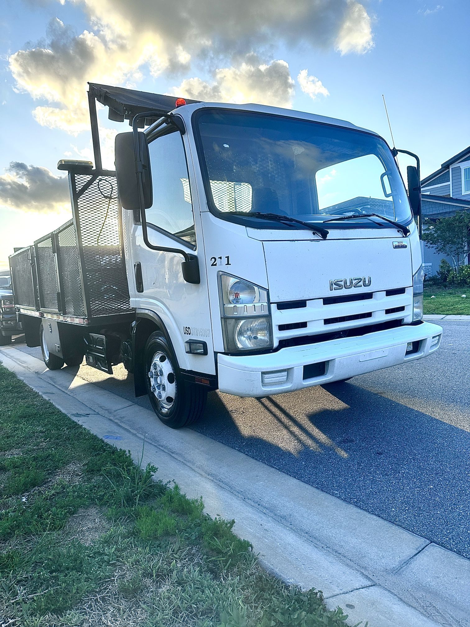2016 Isuzu Npr-hd