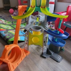 Fisher-Price Little People Launch & Loop Raceway.