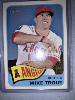 Mike Trout Topps Heritage Baseball Card
