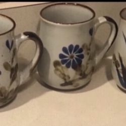 Vintage Mug Set 