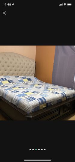 Set Bed King (no Mattress) 1 Night Stand 1 Dresser & Mirror 