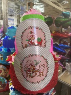 Strawberry shortcake older version pastel piñata