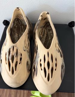 Yeezy Foam Runners - Size 12