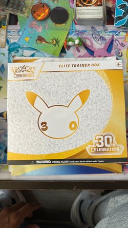 Pokémon TCG 30th Celebration Elite Trainer Box