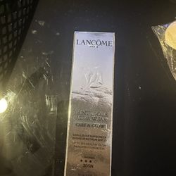Lancôme Teint Idole Ultra Wear Care And Glow Foundation 