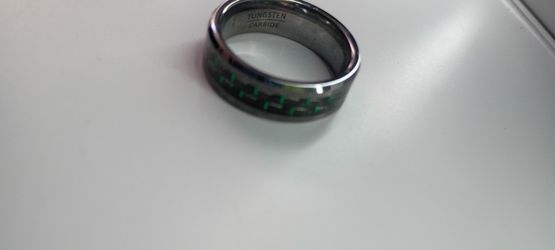 High-Performance Tungsten Carbide Ring with Green Carbon Fiber Inlay Mens 10
