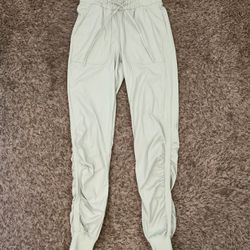 Lululemon 