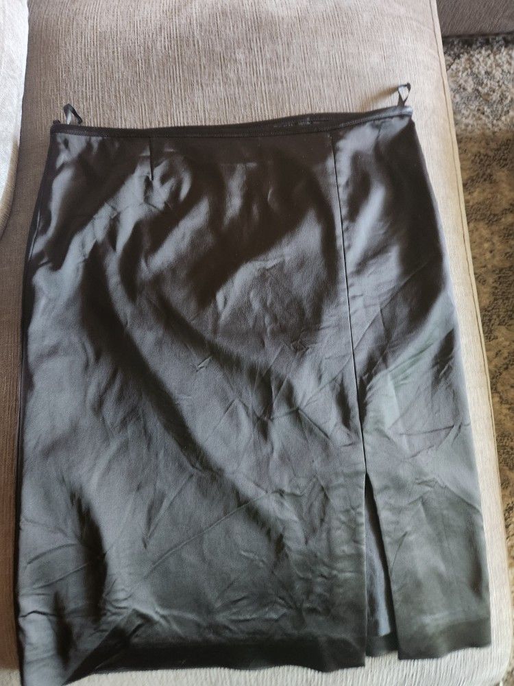 White House Black Market Pencil Skirt