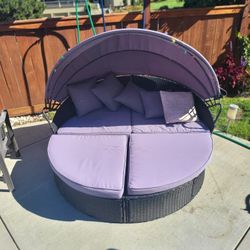 Round Sectional Outdoor/Pool Lounger 