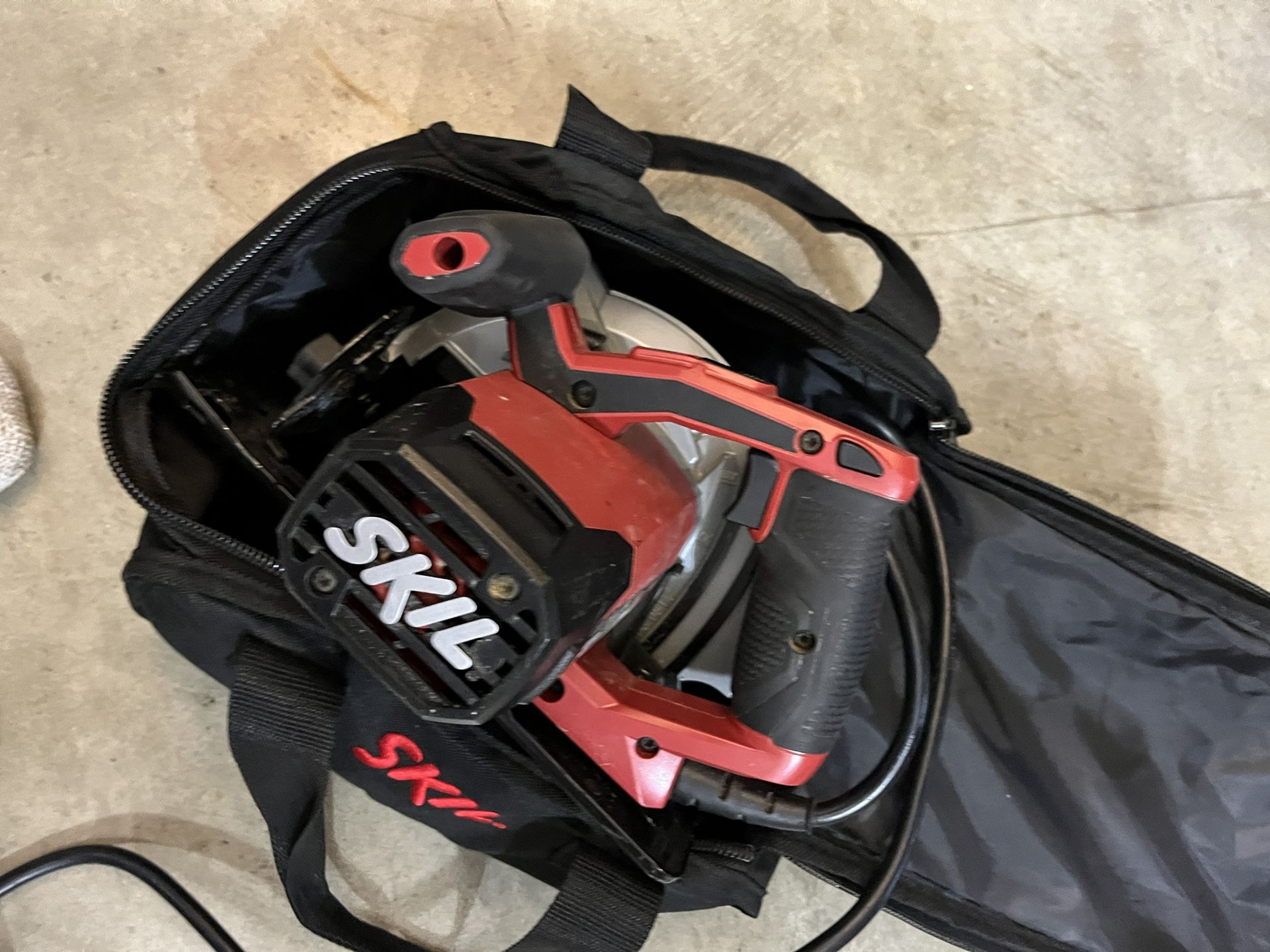 SKIL 71/4 Circular Saw Laser Guide