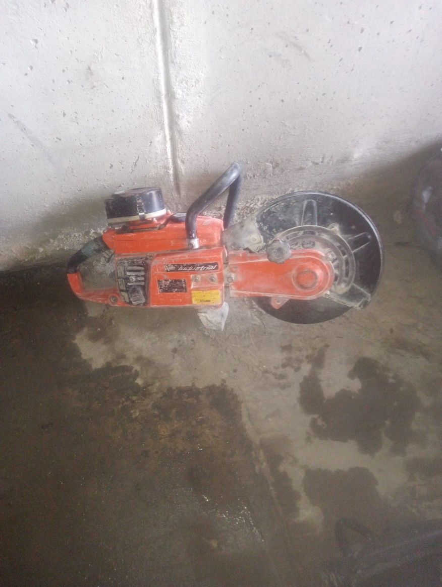 Concrete Saw