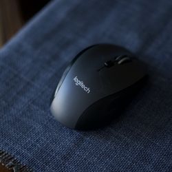 Logitech Bluetooth Wireless mouse 