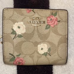 Coach Snap Wallet in Signature Canvas with Floral Print (Style #CR969)