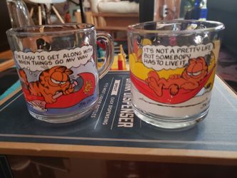 2 Vintage McDonald's Garfield Mugs
