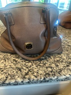 Dooney & Bourke