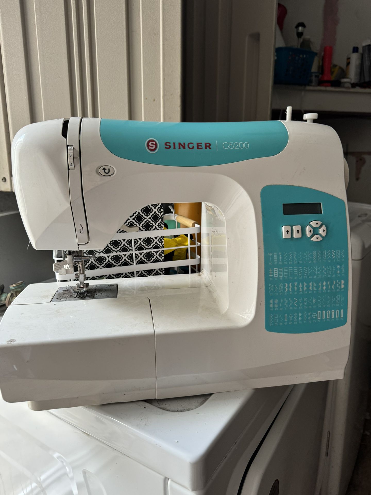 Sewing Machine Singer C5200