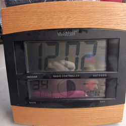 Table CLOCK, Calendar, Radio, Thermometer 