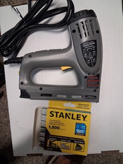 Electric automatic stapler gun