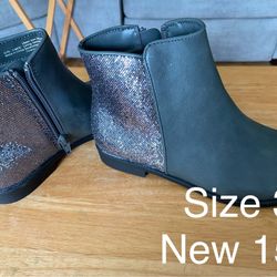 New! Grey Sparkle Boots! Sz 3