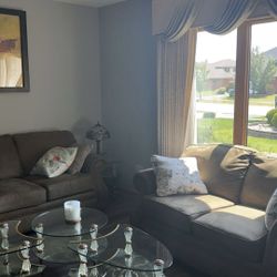 Broyhill Luxury Sofa Set