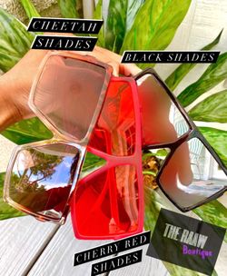 Oversized fashion shades