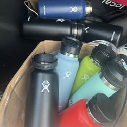 Hydroflask & Yeti Vacuum-Insulated Bottles / Tumblers / Thermoses