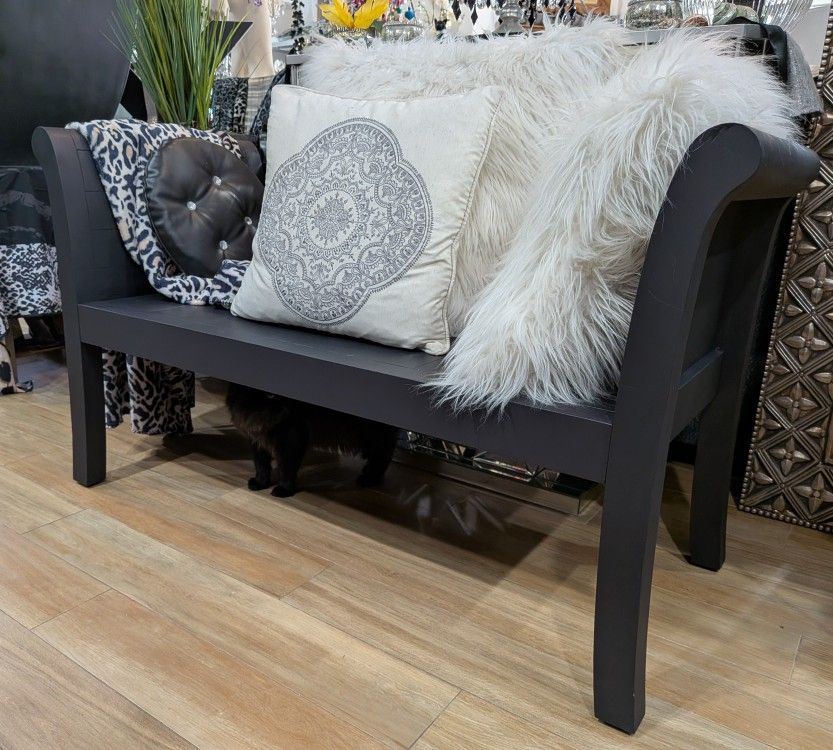 Beautiful Black Wood Entry/Sofa Bench.