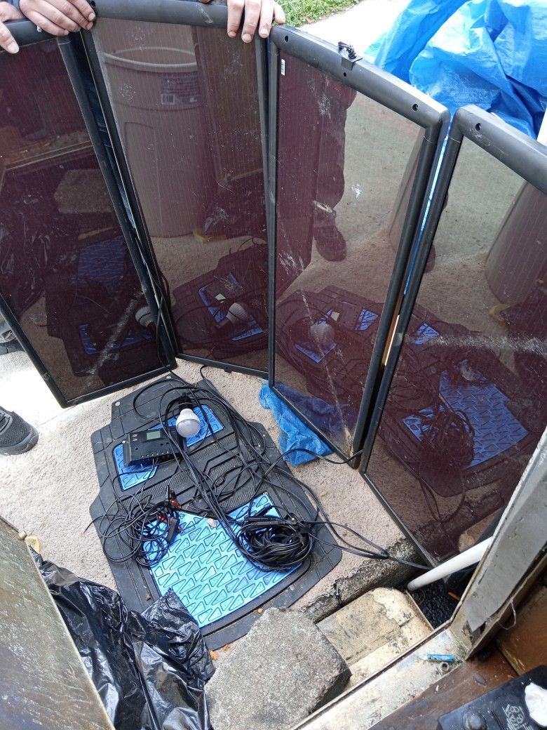 Thunderbolt 100 Watt 4 Solar Panel Kit