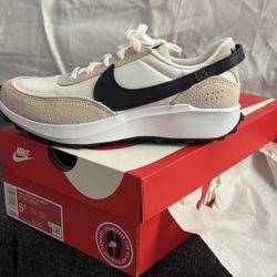 Women’s Waffle Debut Shoe