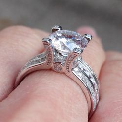 Women's engagement promises ring Diamond simulated white gold over silver ring size 8.0