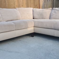 Nuatuzzi White L Shaped Sectional Couch “WE DELIVER”