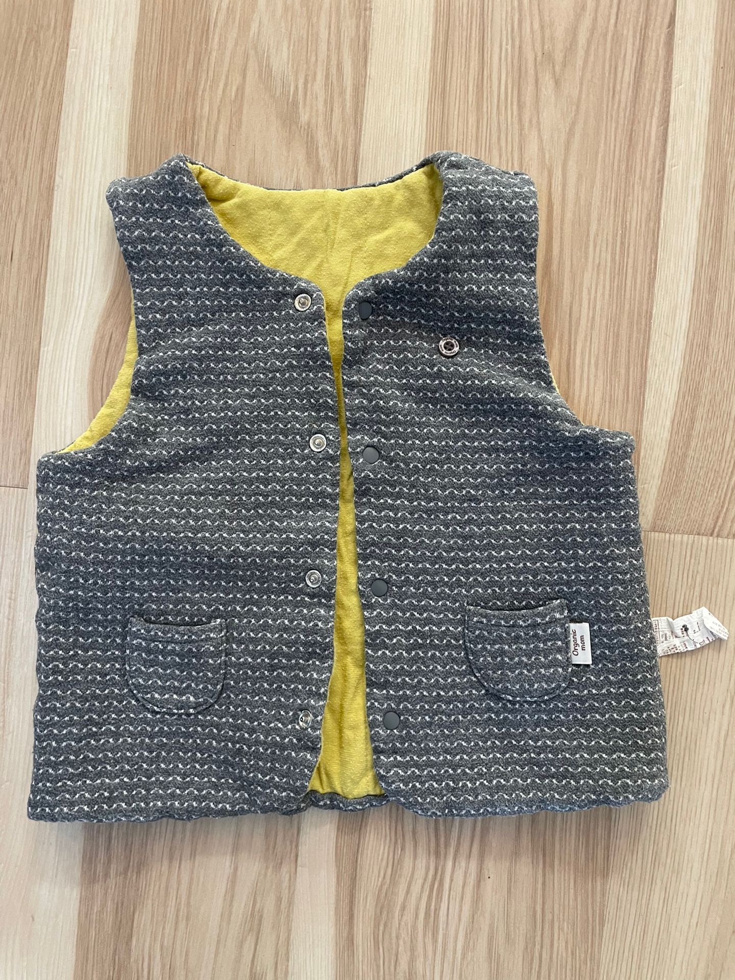 Organic Cotton Gray And Yellow Vest from Korea Size 3T (EU 100)