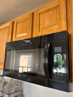 Microwave Whirlpool - like new