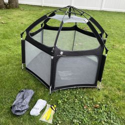 The California Beach Club Pop And Go Play Pen
