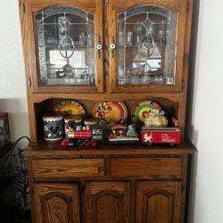 Antique Hutch/ China Cabinet 