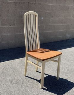 Set Of 8 Sibau Italian Latter Dinig/Living Chairs Excellent Condition 