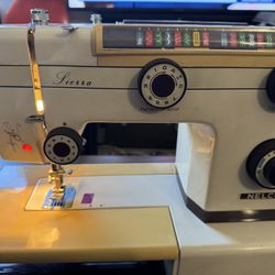 Nelco Sewing Machine Sierra 234F Zig Zag Heavy Duty Made in Japan