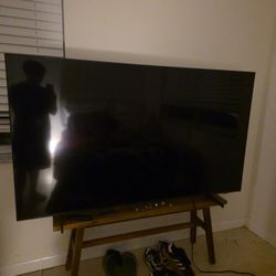 65 Inch Samsung TV Basically New 