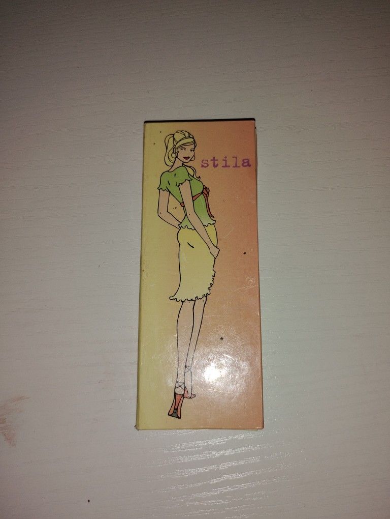 Stila Eye Shadow Color in Purple