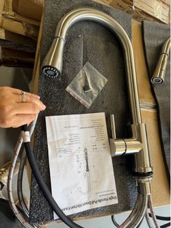 Kitchen faucet