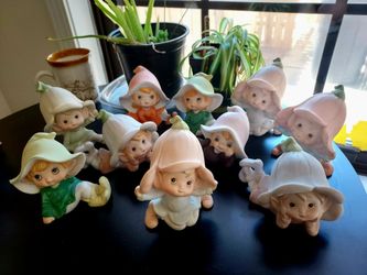 Large vintage homco pixie set