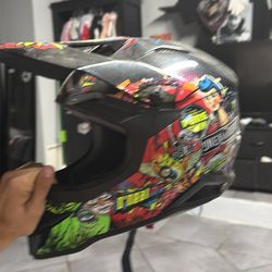 O’Neill dirtbike helmet