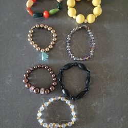 LOT OF  7  Handmade Bracelets 