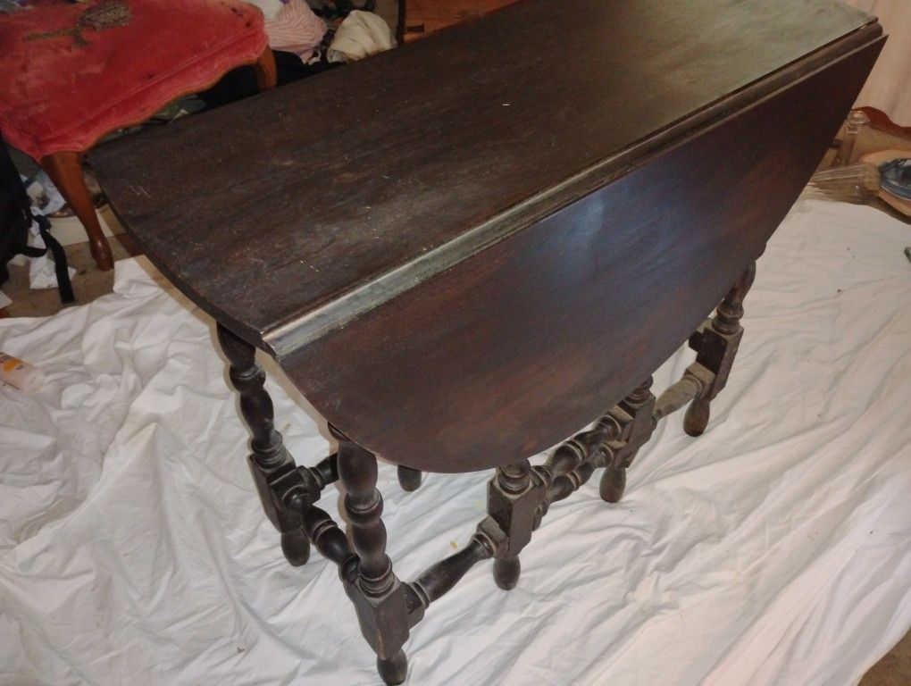 Gateleg Drop Leaf Mahogany Table